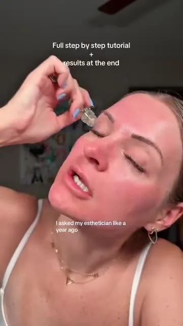 Scene at 0:01
